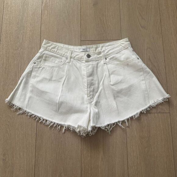 Forever 21 Pants - Forever 21 Women's White Shorts